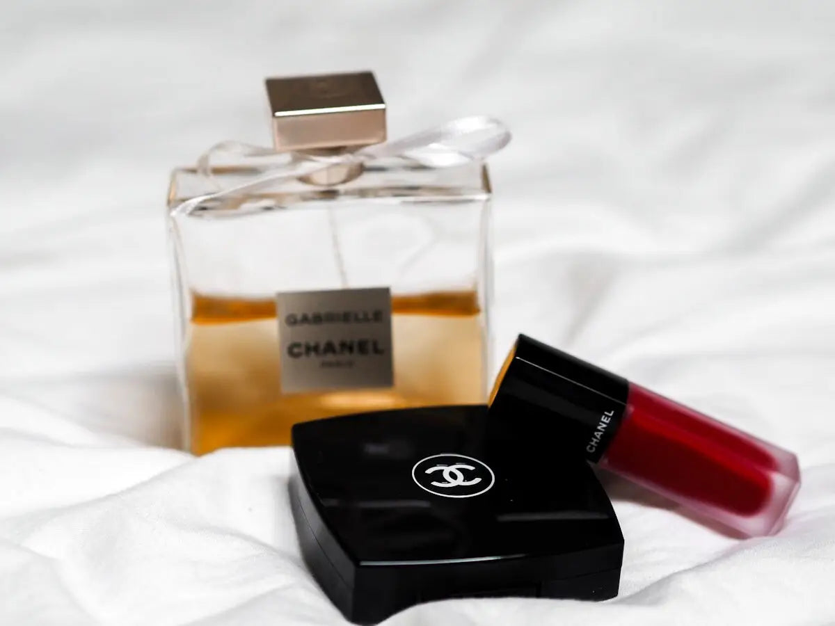 Beyond Intensity: Layering Perfumes for Long-lasting Scents
